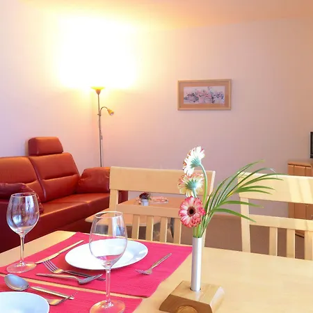 Haus Strutzenberger Apartamento *