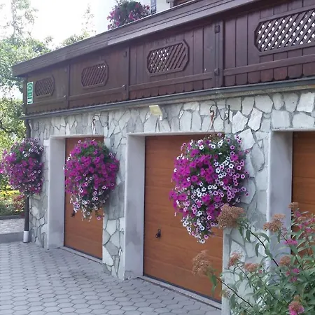 Haus Strutzenberger Apartamento *